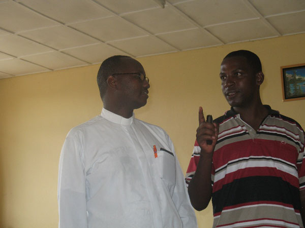 Fr. Salvator (FIAC coordinater in Africa) with Etiene (responsile of CA in Rwanda)